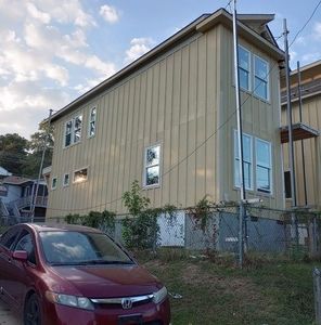 Meet your Posher, Marcos